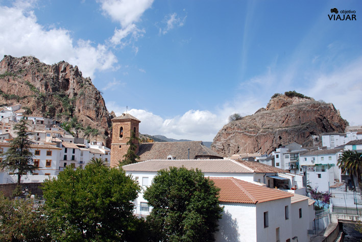 Cambil. Sierra Magina Cambil. Sierra Magina