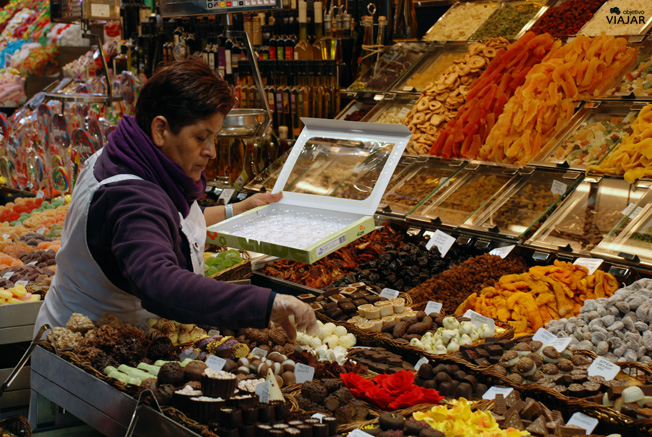 Chocolates y frutos secos. La Boquería Chocolates y frutos secos. La Boquería