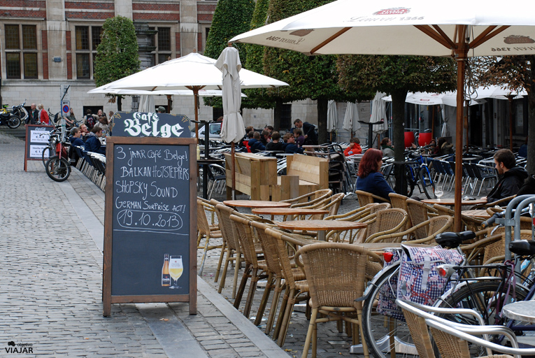 Terrazas de la Oude Markt. Lovaina Terrazas de la Oude Markt. Lovaina