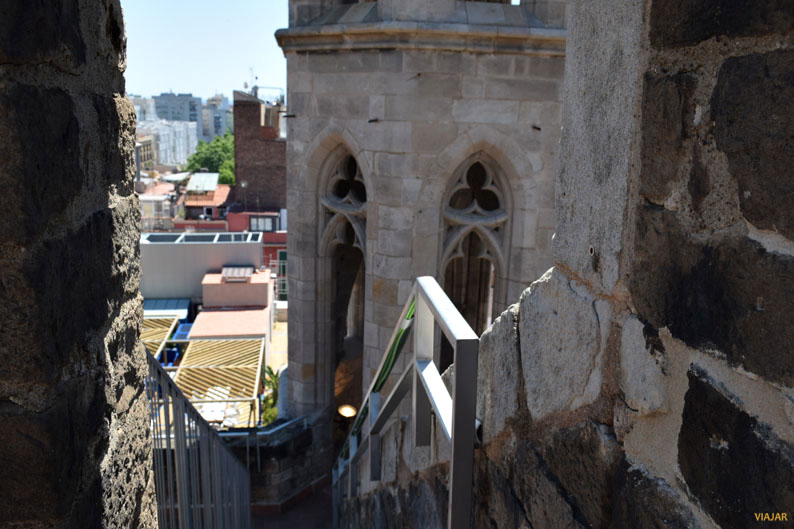 Detalle de las terrazas de Santa María del Mar Las terrazas de Santa Maria del Mar