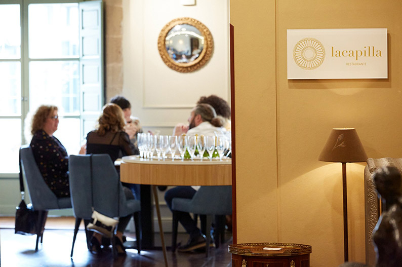 Restaurante La Capilla. Aviles