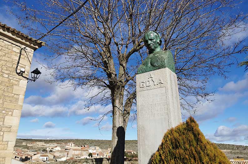 Busto de Goya en Fuendetodos